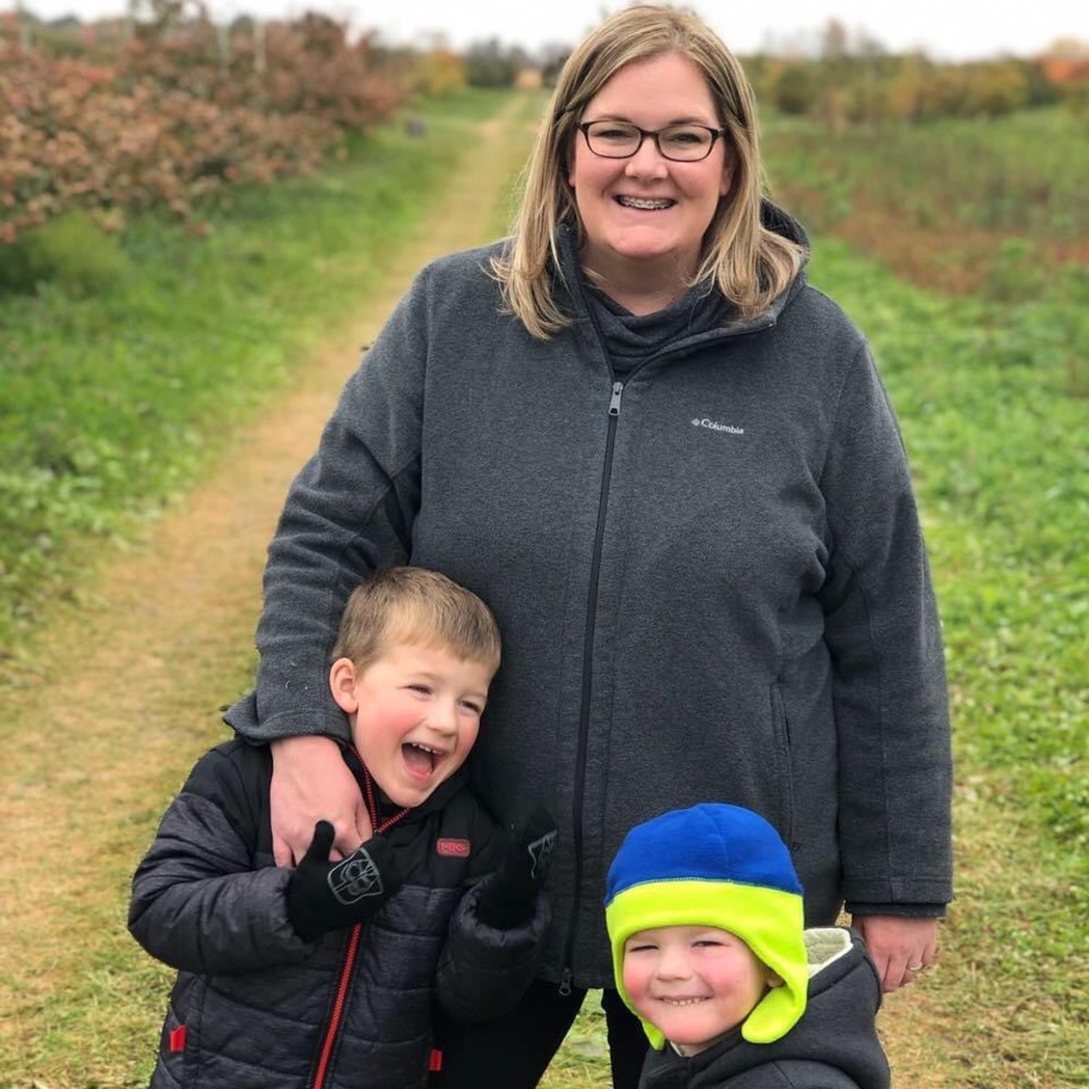 Meet your Posher, Jennifer